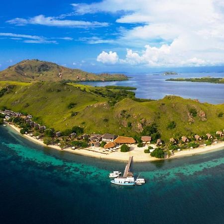 Komodo Resort Sebayur Exterior photo