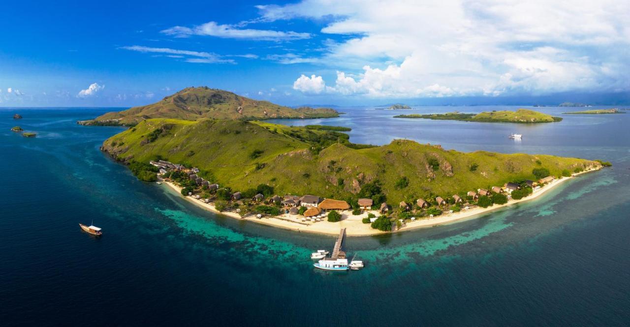 Komodo Resort Sebayur Exterior photo