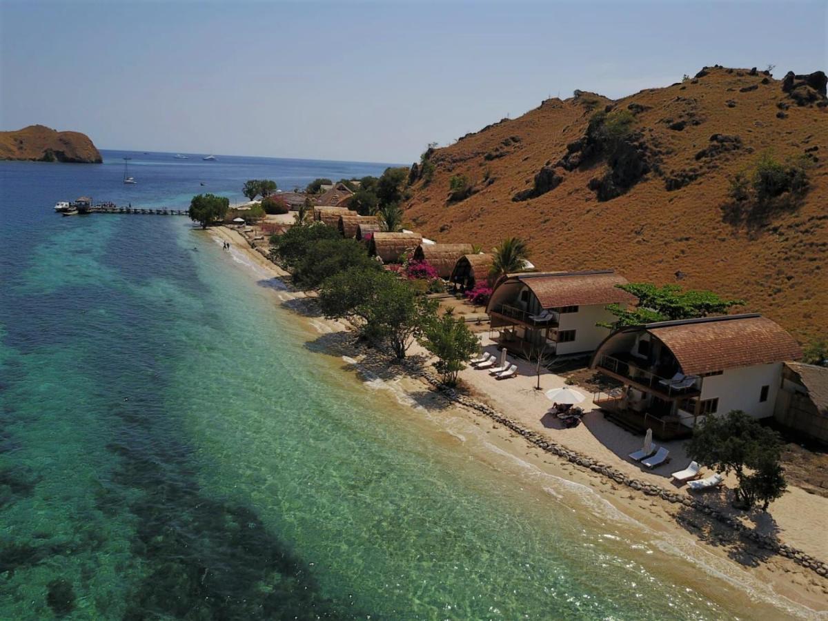 Komodo Resort Sebayur Exterior photo